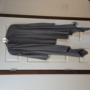 Cardigan extra large it's a bluish Gray